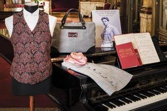 Sfila a Roma una capsule collection dedicata a Mascagni Sfila a Roma una capsule collection dedicata a Mascagni